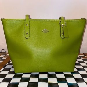 Large Coach tote